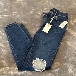 Good American Women's Blue Jeans with Distressed Detail size 6-12